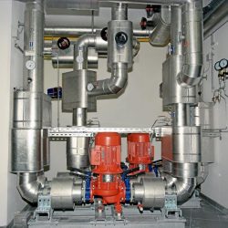 Rauchgas-Kühlsystem mit Doppelpumpenanlage; Leistung 850 kW
